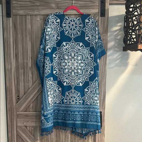 NWOT Blue and White Swim‎ Coverup with Flowing Design with Fringe - Picture 2 of 4
